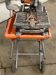 lot 9 image: Ridgid 10 Tile Saw