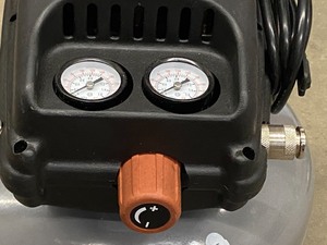 lot 19 image: HDX TAW-0421P Pancake Compressor, 115 Volt