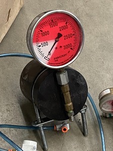 lot 25 image: Box Lot Of Commercial Pressure Gauges & Etc -- See All Pictures