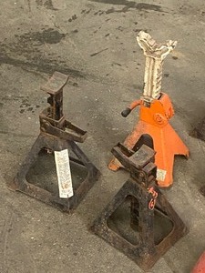 (1) Camper Jack & (5) Jack Stands
