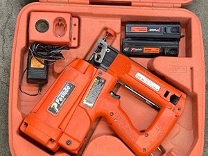 Paslode Impulse Cordless Straight Finish Nailer With Case -- As Shown