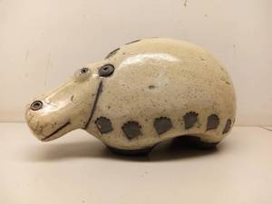 lot 19 image: 1950s Barney Reid Ceramic Hippo