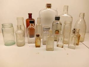 lot 61 image: Vintage Bottles