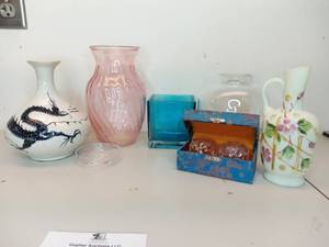 lot 69 image: Vintage Vases