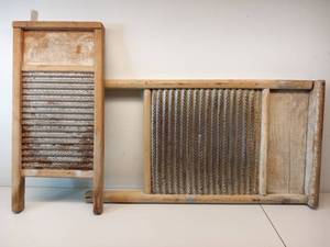 lot 104 image: Washboards