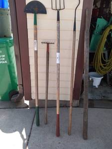 lot 121 image: Everything You Need For Your Lawn