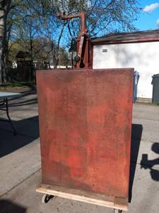 lot 177 image: Vintage Bennet High Boy Lubester 656 Tank Oil Pump Lube Transfer