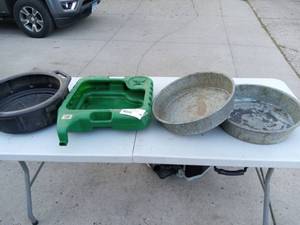 lot 189 image: 4 Oil Brain Pans
