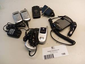 lot 198 image: O.G Cell Phone (5)