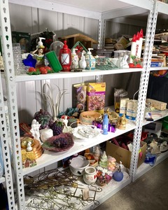 lot 11 image: Contents of One Shelving Unit (3 shelves)