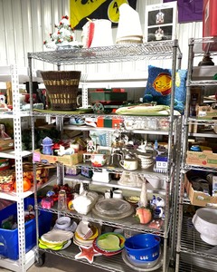 lot 17 image: Contents of Rack