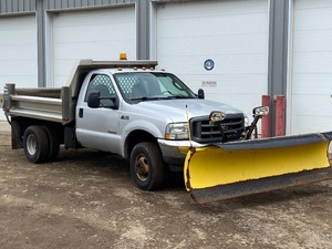 2004 Ford F.350 PowerStroke Truck With Dump Box  Plow  Sander --- LOW MILES --- NO RESERVE