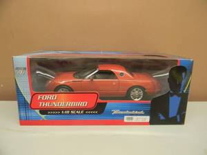 lot 31 image: PMA 118 SCALE DIECAST - JAMES BOND 007 - 10013 FORD THUNDERBIRD - NEW IN BOX - SEE PICTURES