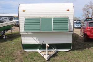 lot 98 image: 1969 Pathfinder Camper