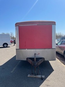 lot 90 image: 1999 Southwest Expressline Enclosed Trailer