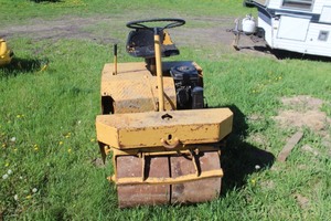 lot 83 image: Asphalt Roller