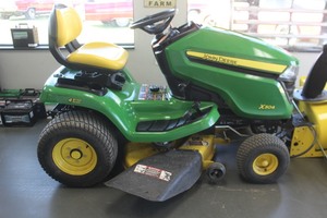 lot 33 image: John Deere X304 Lawn Tractor w Snow Blower -  4 Wheel Steer - 82 Hours - - JUST LISTED 61 -