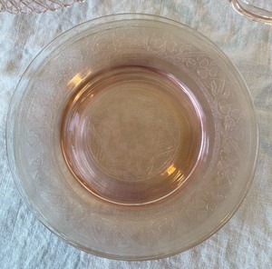 lot 95 image: Pink Depression Glass Grouping