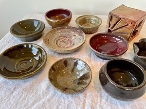 lot 91 image: Handcrafted Pottery Items