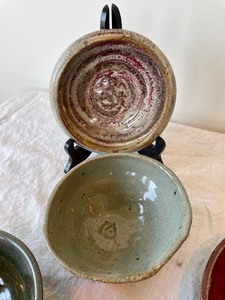 lot 96 image: Pretty Pottery