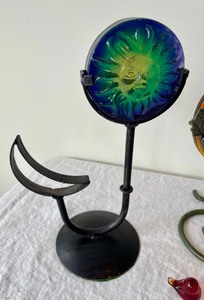 lot 132 image: 2 Stained Glass Candle Holders and 5 Pretty Bowls