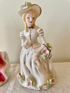 lot 159 image: Lovely Porcelain Ladies