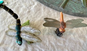 lot 160 image: Dreamy Dragonfly Decor