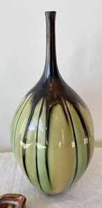 lot 156 image: Appealing Home Decor