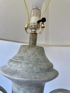 lot 168 image: Impressive Lamp