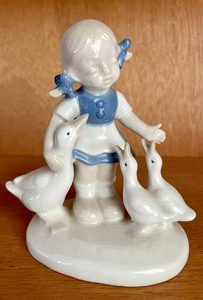 lot 179 image: Two Adorable Figurines