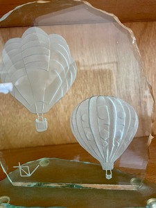 lot 199 image: Hot Air Balloon Etched Glass