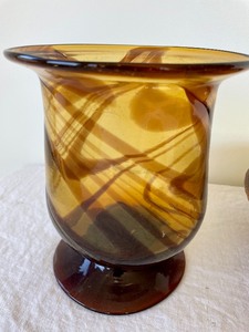 lot 312 image: Decorative Delights