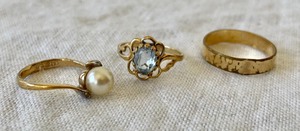 lot 316 image: Costume Ring Grouping