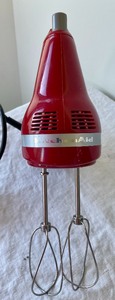 lot 274 image: Kitchen Goodies