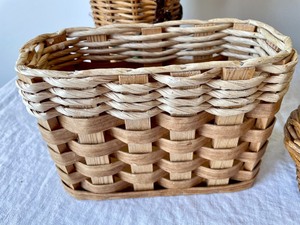 lot 268 image: Decorative Baskets and a Bear