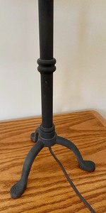lot 285 image: Accent Lamp