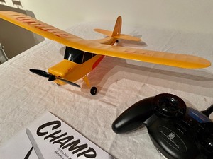lot 364 image: Hobbyzone Remote Control Champ RTF Airplane