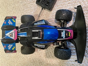 lot 356 image: Remote Control Road Phantom Car