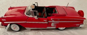 lot 362 image: Die Cast Collectable Cars