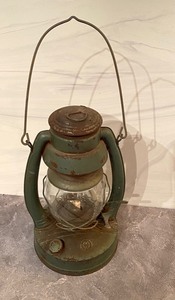 lot 24 image: Antique Lantern