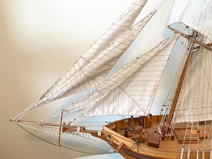 lot 52 image: Vintage Model Ship
