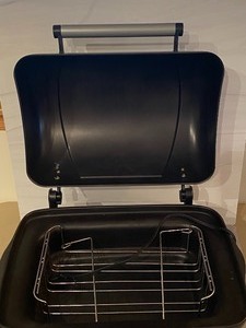 lot 79 image: BBQ Pit Crock Pot