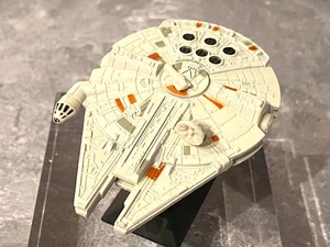 lot 231 image: Five LFL Miniature Star Wars FigurinesLegos