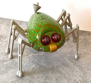 lot 232 image: Radio Shack Battery Operated Insecto Bot