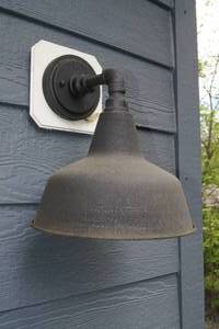 (4) Exterior Light Fixtures