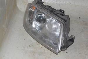 Eagle Eyes Volkswagen Jetta Head Light Assembly