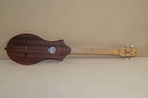 lot 1 image: Seagull M4 Mahogany Dulcimer