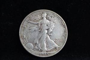 lot 16 image: 1945-P Walking Liberty Silver Half Dollar Coin