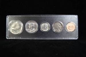 lot 21 image: Whitman 5 Coin Set - Silver HalfQuarterDime, Buffalo Nickel, Indian Penny