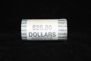 lot 23 image: $25 Roll of Sacagawea Dollar Coins
